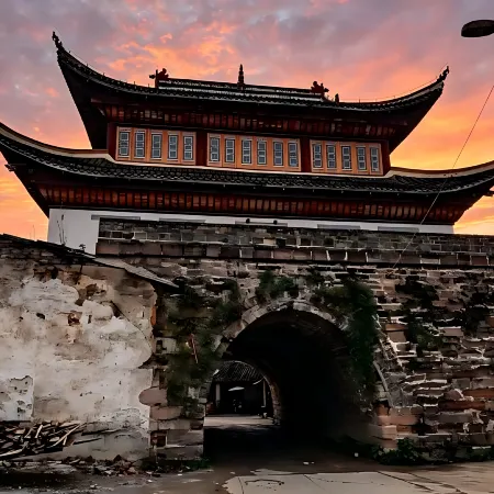 Yunyang Huatian Hotel