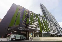 158A GeorgeTown Night View/Romantic Couples/Family/Attractions/Pool/Amenities - Holiday Apartments