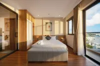 GRAND LUX by BRIO - Condos
