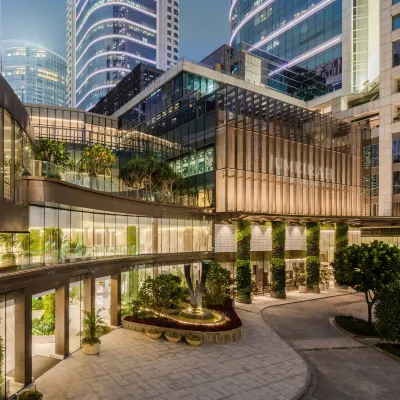 Jumeirah Guangzhou Hotel berhampiran Perpustakaan Guangzhou
