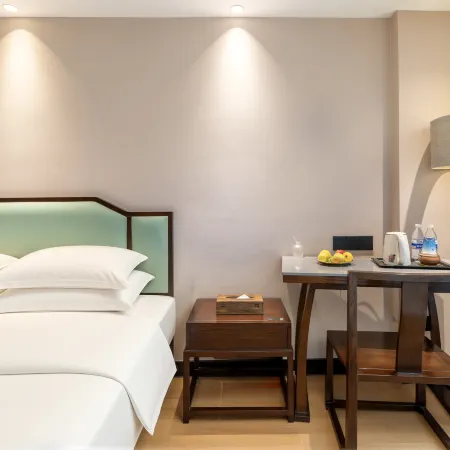 Qinghuali Art Hotel (Nanning East Railway Station ASEAN Shengtiandi Branch)