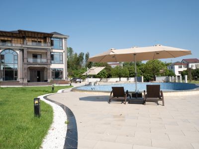 Three Bears Hotel