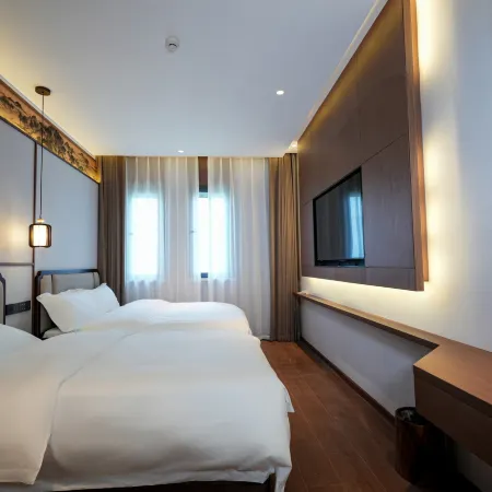 Zhuoyi Boyue Hotel (Suzhou Pingjiang Road Humble Administrator's Garden)