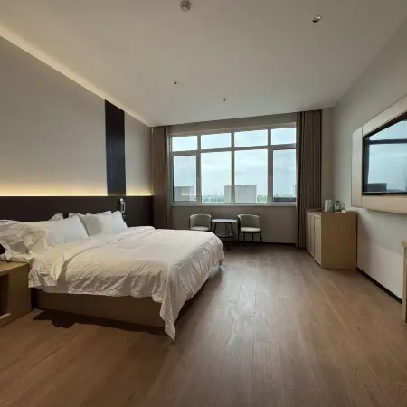 Yangxin Inland Port Hotel