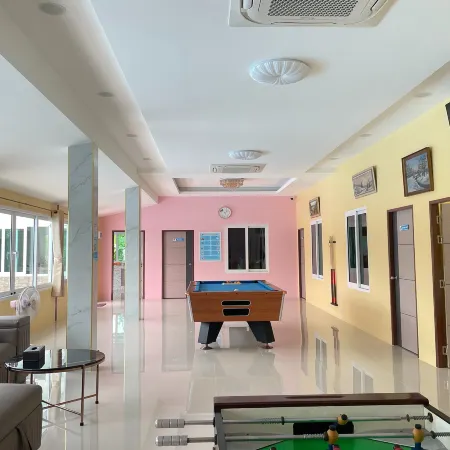 Nueng Pool Villa