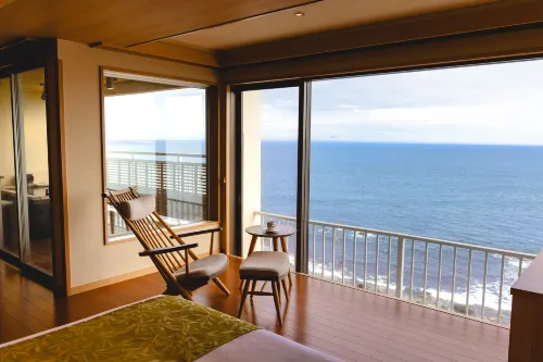 Inatori Tokai Hotel Yuen - Baarit