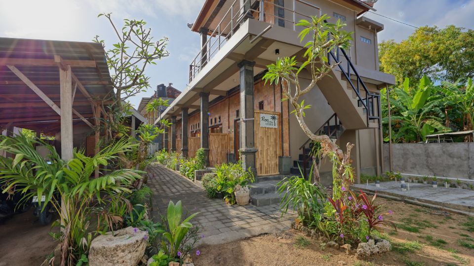 Rayes Guest House