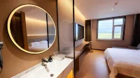 Xinji Hotel (Shandian Lake Scenic Area)