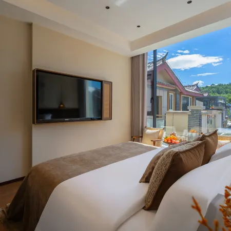 Pinecone Space SNOW ·  Full Snow View Smart Holiday Home (Lijiang Train Station)