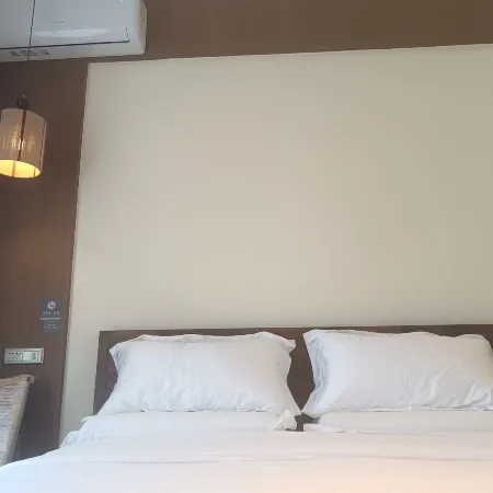 Chazhu Xishe Homestay Hotels in Muchuan