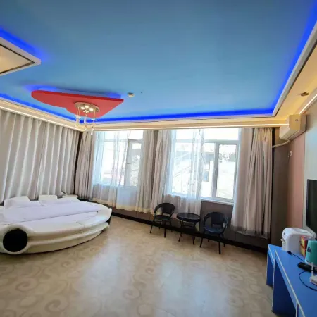 Yihao Theme Hotel Horinger