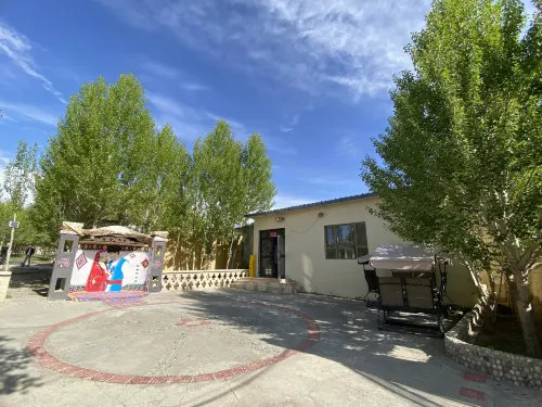Jijing Mountain Residence Homestay - Homestays