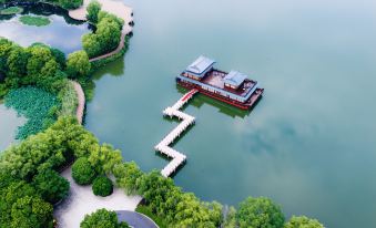 Deqing Luoyang Peninsula Radisson Manor