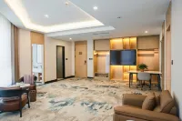 Huining Bell Tower Hotel - parking