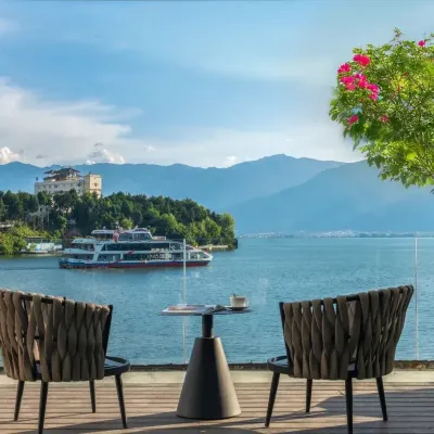 Dali Hongyutang · Villa Scenic Apartment (Erhai Shuanglang) Hotels near Yuji Island