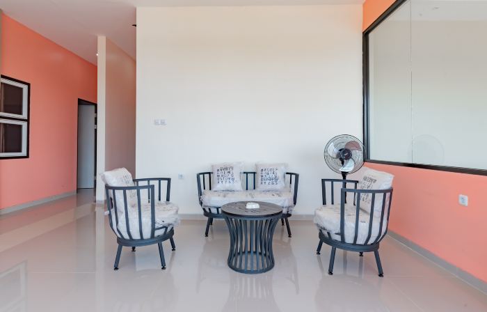 Sans Hotel Berau Square