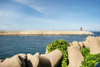 Yeongdeok Harbor Stay - Bãi đậu xe