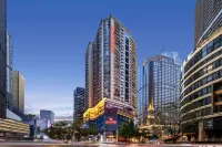 Vienna Hotel (Chongqing Jiefangbei Center Hongyadong Branch) - parking