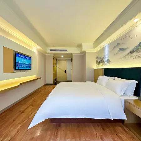 Eiffel Hotel Dazhu