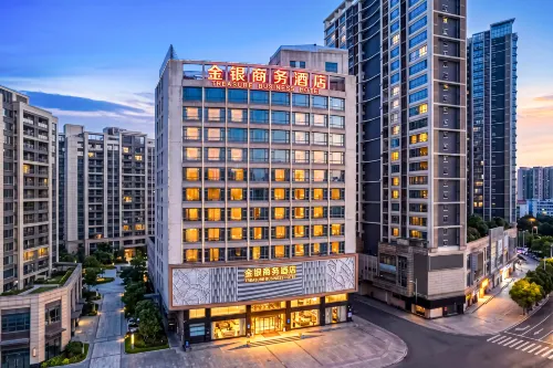 Gold and Silver Business Hotel Huaiji - parcheggio