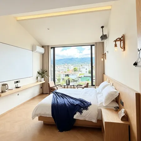 Rongli · Cang'er Mountain View Vacation Apartment
