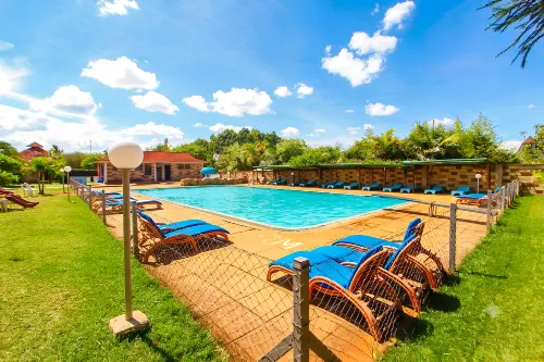 Poa Place Resort & Hotel - Where Nature Meets Comfort - gimnasio
