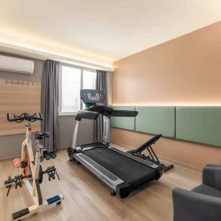 Wyndham Super8 · Yue Hotel (Ningde Auto South Station Derun Shangjie)