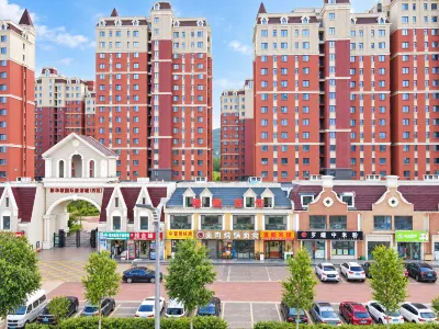 Longqin Hotel (Xinhua Lian Tongmeng Amusement Park) Hotels in Huangzhong District