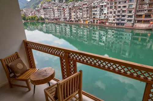 Yunye Yuna Girl Riverside Smart Homestay (Zhenyuan Ancient Town Xindaqiao) - 3-Star