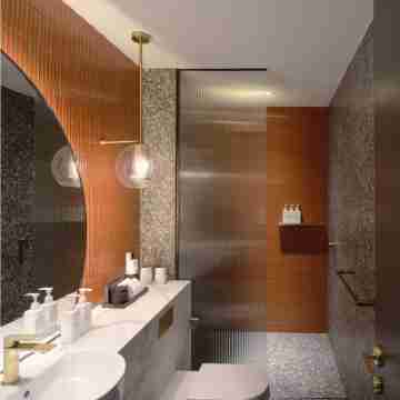 The Motley Hotel Richmond, Tapestry Collection by Hilton Rooms