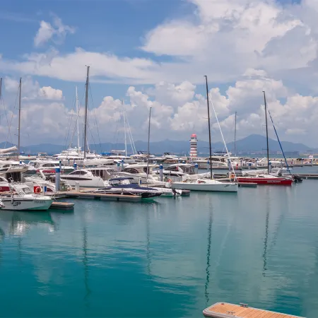 Sanya Yunju Seaview Apartment