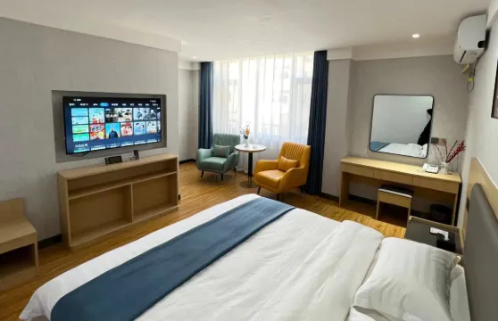 如家華驛精選酒店（鐵嶺第三中學店）