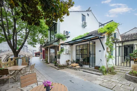 Daizheba Hostel Отели рядом с достопримечательностью «Hongyin Shanfang Resort»