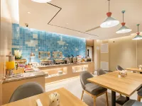 Homeinn · neo (Tianjin Binjiang Road Heping Road Pedestrian Street) Hotels near Heping