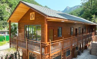Laojieling Lanxiu Manor Yeshe Mountain View Travel Secret B&B (Laojieling Tourism Resort)