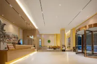 Vienna 3 Best Hotel (Shennongjia Dajiuhu National Wetland Park Scenic Area Entrance Pingqian Ancient Town)