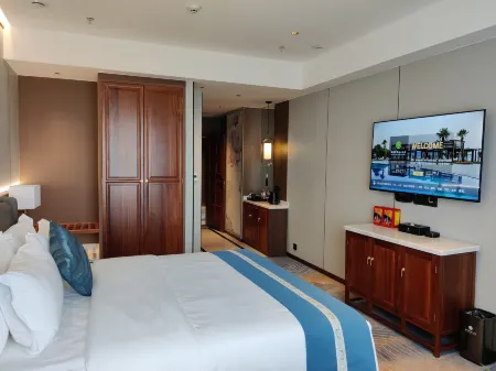 Wuzhou Huatian Holiday Hotel