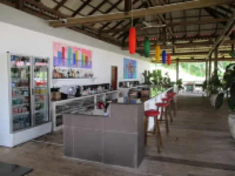 Saracen Bay Resort - Barer