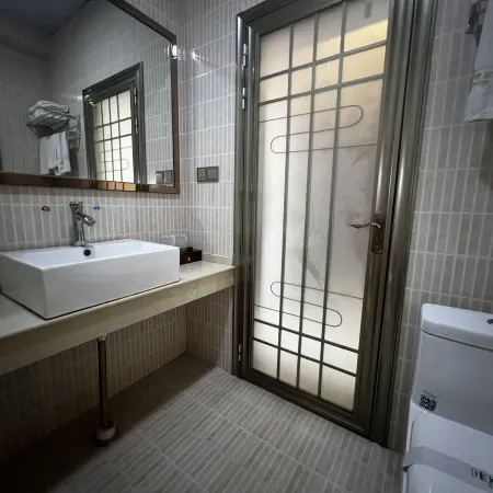 Lancang Jinwei Hotel