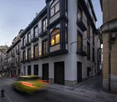 Palatina Concept Suites Hotels near Peinador de la Reina