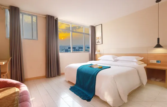 米尼酒店（於都長征大道鵬泰百貨店）