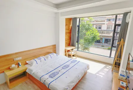 Manqing Hotel Отели в г. Эшань