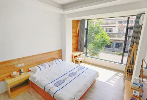 Manqing Hotel Hotels in Eshan