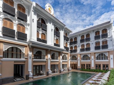 Chino@Nimman Luxury Boutique Hotel