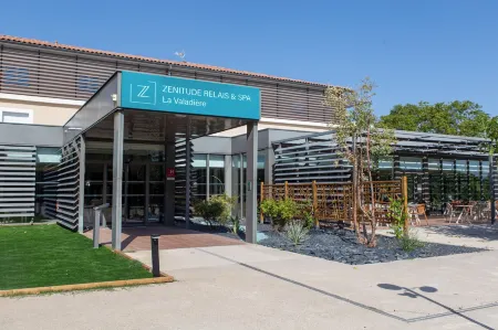 Zenitude La Valadière, Ascend Hotel Collection