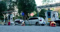 Tiancheng Hotel - parking
