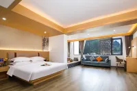 yuelu Hotel (Yangshuo West Street Shili Gallery)