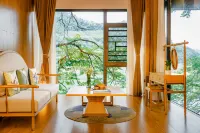 phoenix·lsland Hotels in Anhua