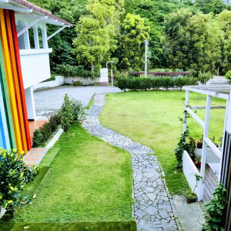 Li Wu Zuo Cun B & B
