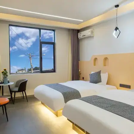 Dayao Xin Yapeng Light Luxury Hotel